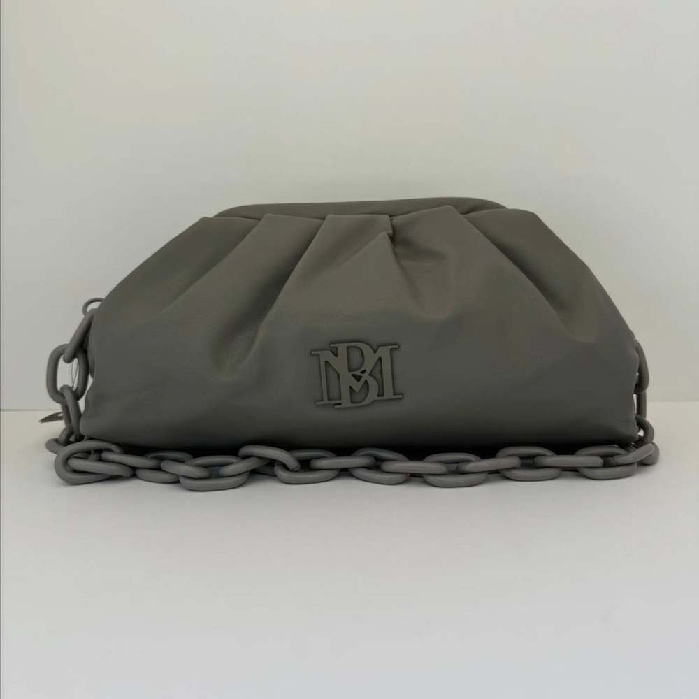 BADGLEY MISCHKA NWT Wrapped Frame Clutch With Chunky Chain